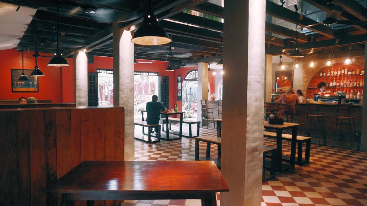 Monkey Republic Kampot Otel Dış mekan fotoğraf