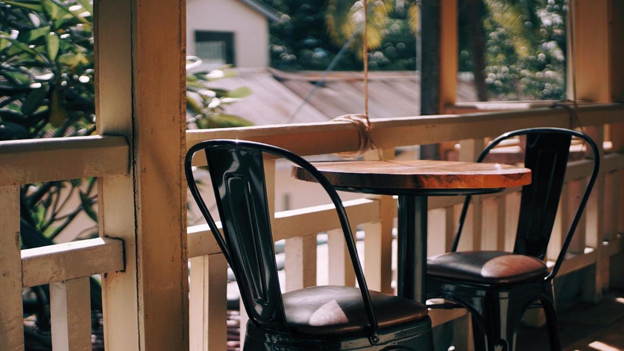 Monkey Republic Kampot Otel Dış mekan fotoğraf